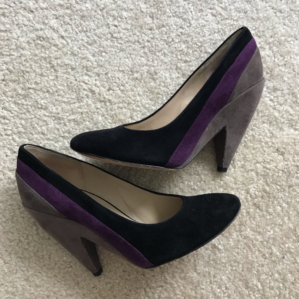 Joan & David suede pump, size 6